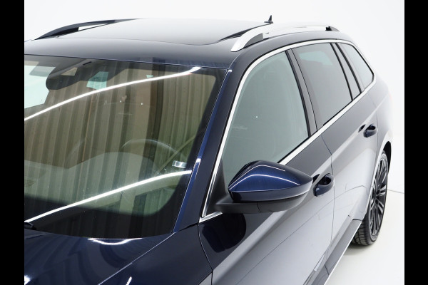Škoda Superb Combi 1.4 TSI iV Laurin & Klement | Panoramadak | Canton | Trekhaak | Leder | 360 | Keyless | Adaptive Cruise | Carplay