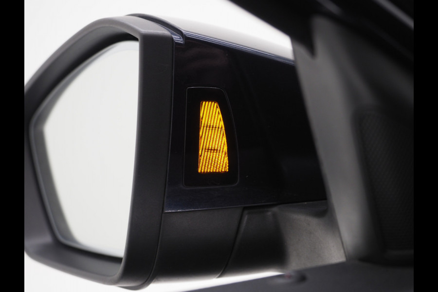 Škoda Superb Combi 1.4 TSI iV Laurin & Klement | Panoramadak | Canton | Trekhaak | Leder | 360 | Keyless | Adaptive Cruise | Carplay