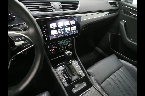 Škoda Superb Combi 1.4 TSI iV Laurin & Klement | Panoramadak | Canton | Trekhaak | Leder | 360 | Keyless | Adaptive Cruise | Carplay