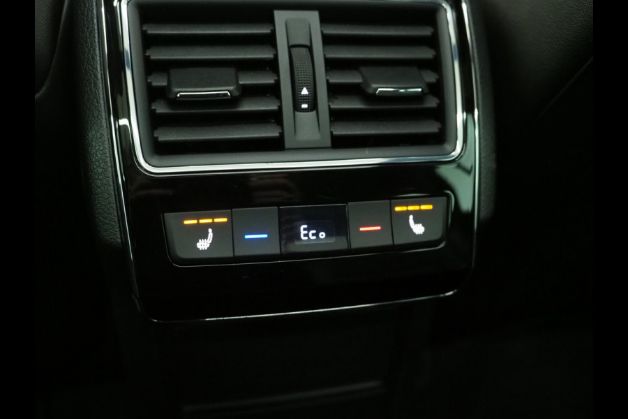 Škoda Superb Combi 1.4 TSI iV Laurin & Klement | Panoramadak | Canton | Trekhaak | Leder | 360 | Keyless | Adaptive Cruise | Carplay