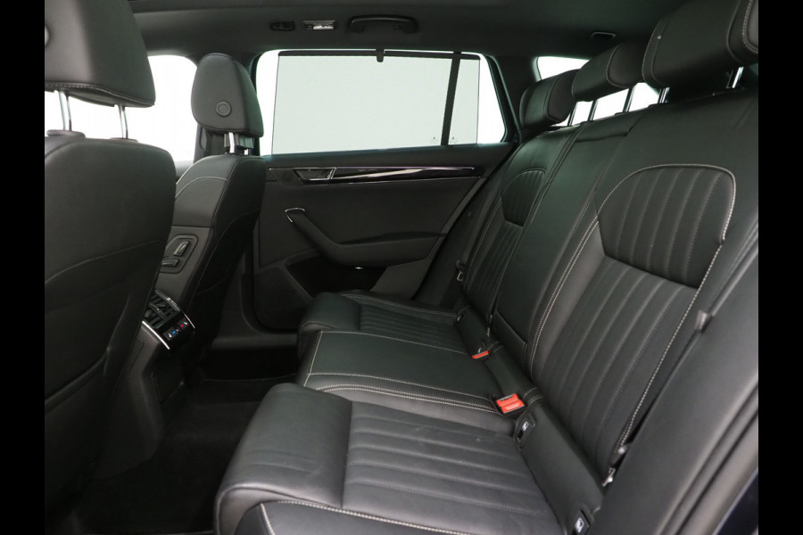 Škoda Superb Combi 1.4 TSI iV Laurin & Klement | Panoramadak | Canton | Trekhaak | Leder | 360 | Keyless | Adaptive Cruise | Carplay
