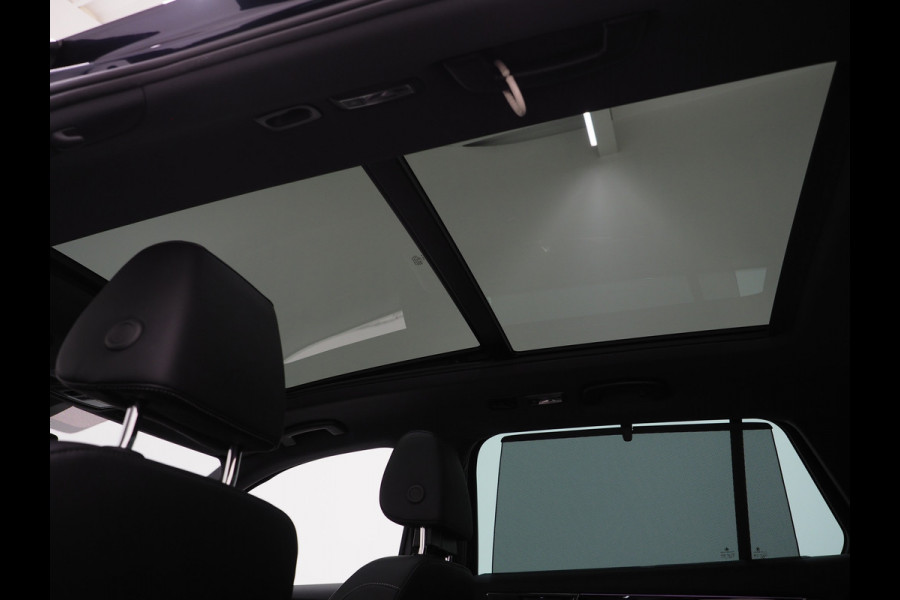 Škoda Superb Combi 1.4 TSI iV Laurin & Klement | Panoramadak | Canton | Trekhaak | Leder | 360 | Keyless | Adaptive Cruise | Carplay