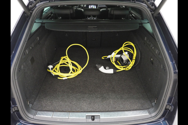 Škoda Superb Combi 1.4 TSI iV Laurin & Klement | Panoramadak | Canton | Trekhaak | Leder | 360 | Keyless | Adaptive Cruise | Carplay