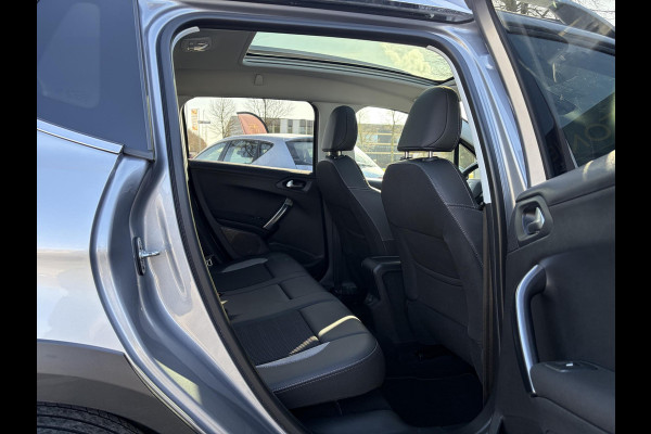 Peugeot 2008 1.2 PureTech Allure 2e Eigenaar,Pano,Navi,Trekhaak,Camera,110pk,Pdc,Clima,Cruise,Halfleder,N.A.P,Dealer Onderhouden,Apple Carplay/Android Auto,Apk tot 12-2026