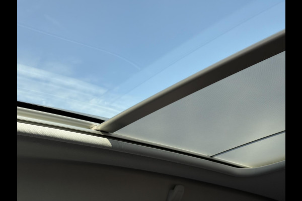 Peugeot 2008 1.2 PureTech Allure 2e Eigenaar,Pano,Navi,Trekhaak,Camera,110pk,Pdc,Clima,Cruise,Halfleder,N.A.P,Dealer Onderhouden,Apple Carplay/Android Auto,Apk tot 12-2026