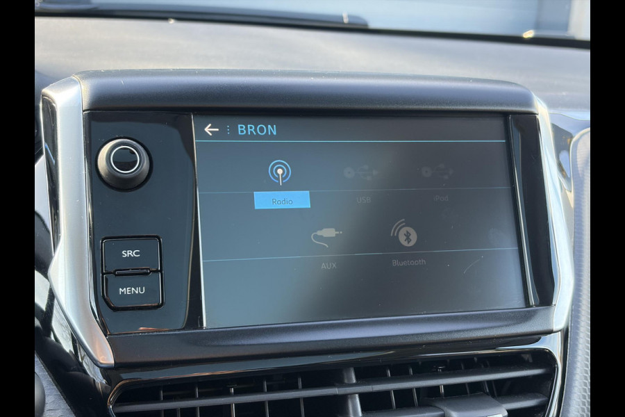 Peugeot 2008 1.2 PureTech Allure 2e Eigenaar,Pano,Navi,Trekhaak,Camera,110pk,Pdc,Clima,Cruise,Halfleder,N.A.P,Dealer Onderhouden,Apple Carplay/Android Auto,Apk tot 12-2026