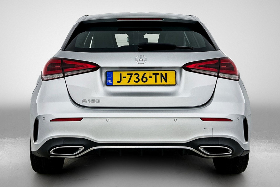 Mercedes-Benz A-Klasse 180 Business Solution AMG(NL auto, Dealer onderhoud, Navi Groot, StoelV, Camera, Carplay, Lane Assit, Etc)
