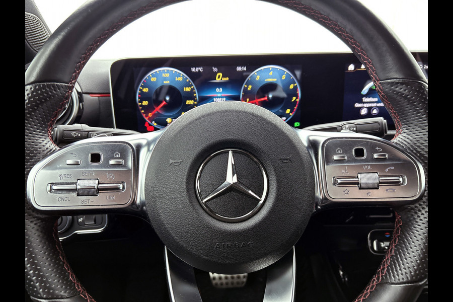 Mercedes-Benz A-Klasse 180 Business Solution AMG(NL auto, Dealer onderhoud, Navi Groot, StoelV, Camera, Carplay, Lane Assit, Etc)