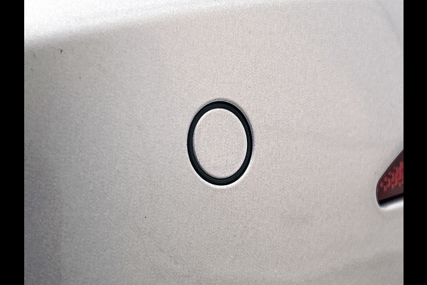 Mercedes-Benz A-Klasse 180 Business Solution AMG(NL auto, Dealer onderhoud, Navi Groot, StoelV, Camera, Carplay, Lane Assit, Etc)