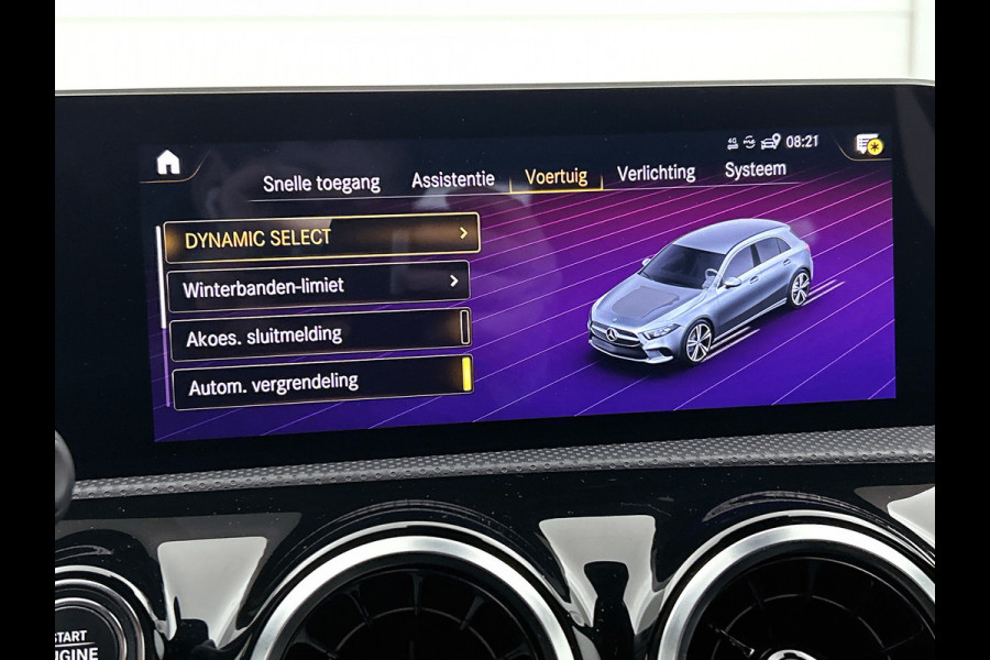 Mercedes-Benz A-Klasse 180 Business Solution AMG(NL auto, Dealer onderhoud, Navi Groot, StoelV, Camera, Carplay, Lane Assit, Etc)