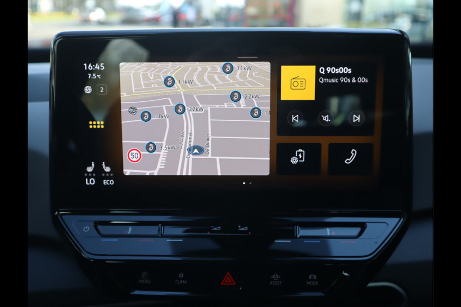 Volkswagen ID.3 First 58 kWh Navi / Climate / Stoelverw / DAB / Trekhaak All season banden
