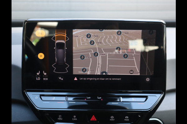 Volkswagen ID.3 First 58 kWh Navi / Climate / Stoelverw / DAB / Trekhaak All season banden