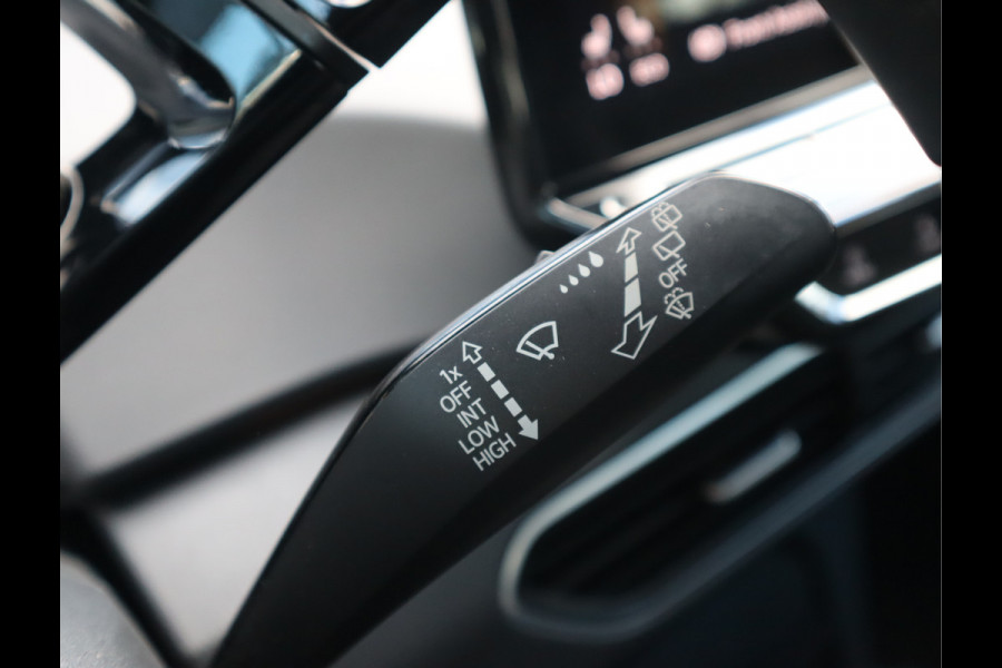 Volkswagen ID.3 First 58 kWh Navi / Climate / Stoelverw / DAB / Trekhaak All season banden