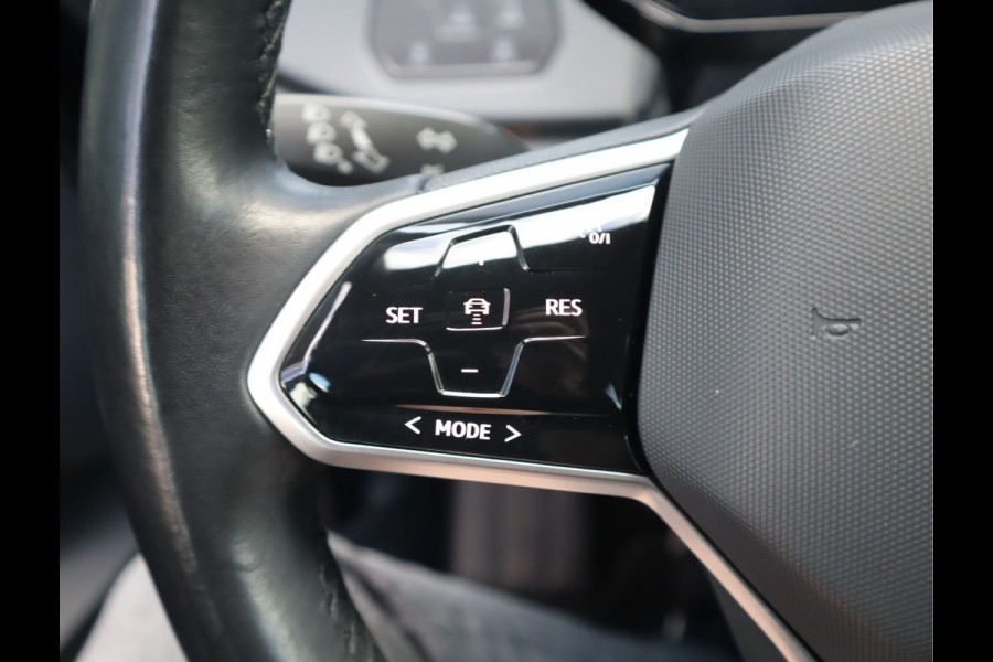 Volkswagen ID.3 First 58 kWh Navi / Climate / Stoelverw / DAB / Trekhaak All season banden