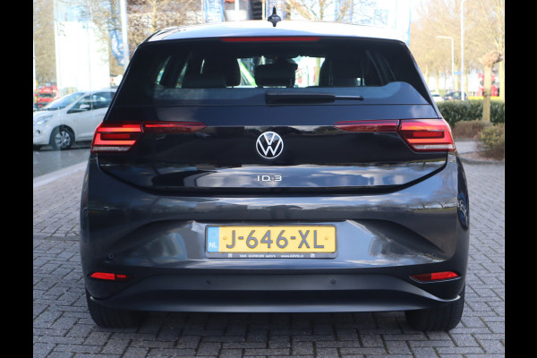 Volkswagen ID.3 First 58 kWh Navi / Climate / Stoelverw / DAB / Trekhaak All season banden
