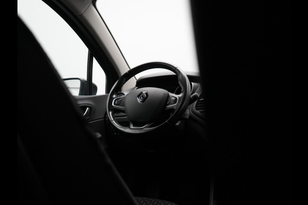 Renault Captur 1.2 TCe Intens Automaat 120pk | Trekhaak | Camera | LED Koplampen | Stoelverwarming | Keyless | Cruise Control | Navigatie | DAB |