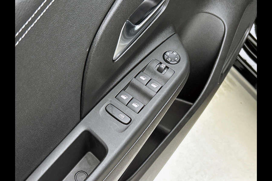 Opel Corsa 1.2 Turbo 136pk Hybrid Automaat GS | Navigatie | Apple Carplay/Android Auto | Digitale Cockpit | Camera Parkeer sensoren | Airco | Lichtmetalen Velgen | Adaptive Cruise Control