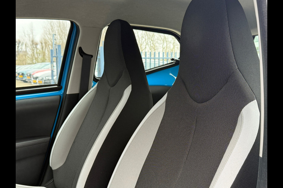 Toyota Aygo 1.0 VVT-i x-play |Camera|Carplay|Airco
