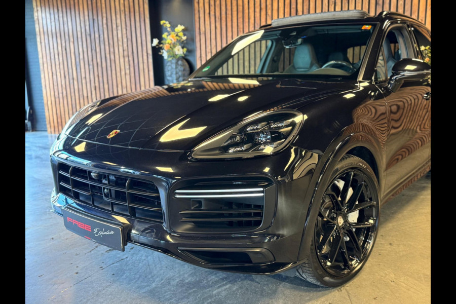 Porsche Cayenne 4.0 Turbo / Softclose / Nightvision / Matrix / Sport Chrono / Stoelventilatie / Trekhaak