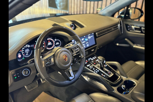Porsche Cayenne 4.0 Turbo / Softclose / Nightvision / Matrix / Sport Chrono / Stoelventilatie / Trekhaak