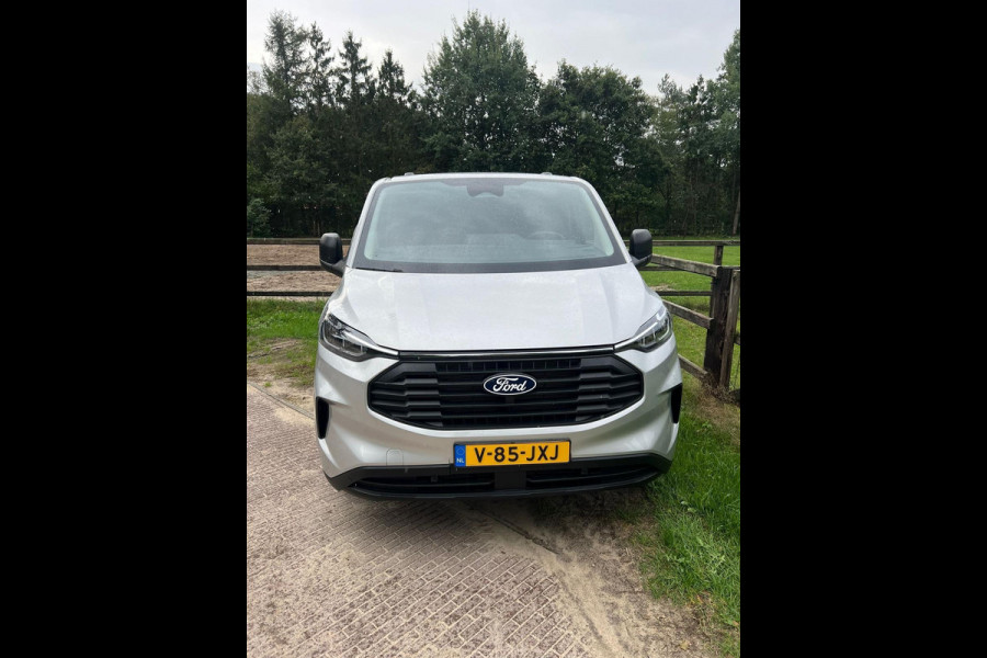 Ford Transit Custom L2H1 Dubbel Cabine 320 2.0 TDI 150pk / Wordt verwacht / 5-persoons / BPM-vrij