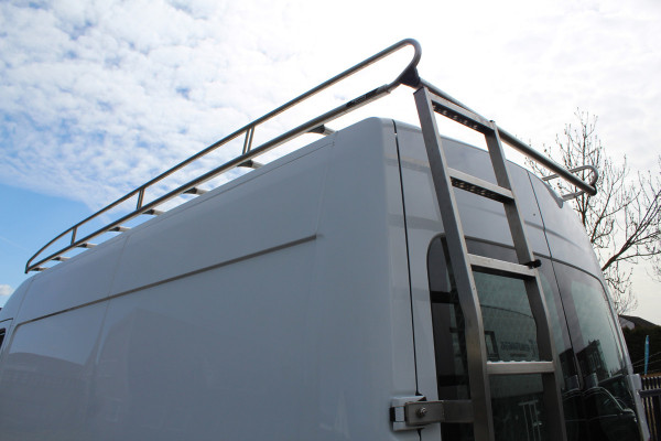 Renault Master T35 2.3 dCi 135PK Euro6 L2H2 ✓ imperiaal  ✓ trekhaak  ✓ airco