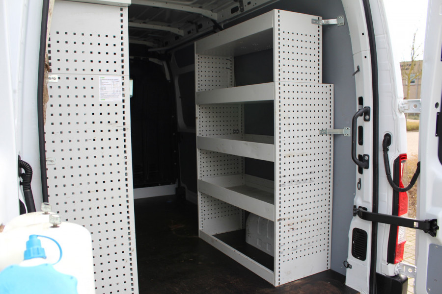 Renault Master T35 2.3 dCi 135PK Euro6 L2H2 ✓ imperiaal  ✓ trekhaak  ✓ airco