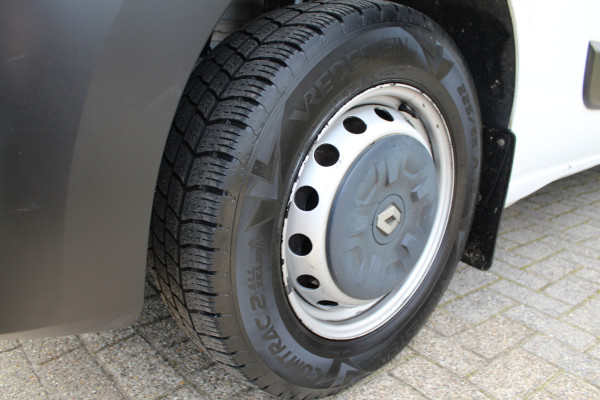 Renault Master T35 2.3 dCi 135PK Euro6 L2H2 ✓ imperiaal  ✓ trekhaak  ✓ airco