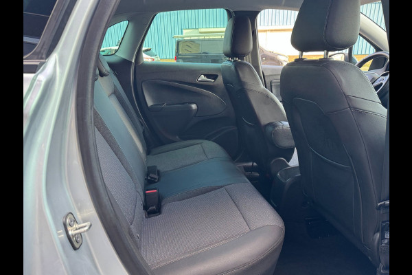 Opel Crossland 1.2 Turbo Business Elegance - Navigatie / Apple CarPlay I Airco I LED I PDC I Sport velgen I Dealer onderhouden