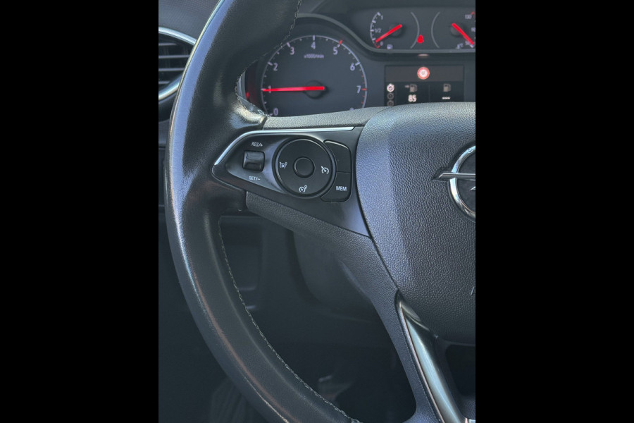 Opel Crossland 1.2 Turbo Business Elegance - Navigatie / Apple CarPlay I Airco I LED I PDC I Sport velgen I Dealer onderhouden