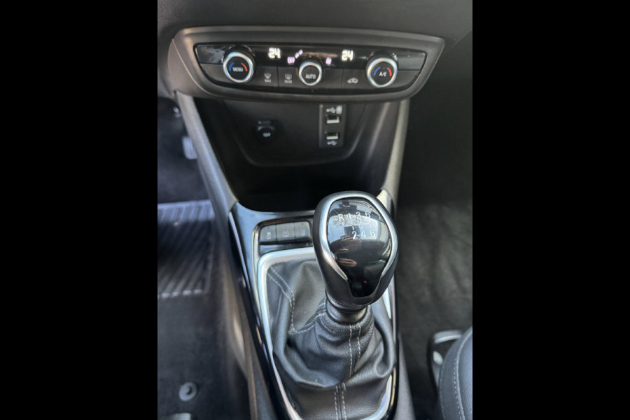 Opel Crossland 1.2 Turbo Business Elegance - Navigatie / Apple CarPlay I Airco I LED I PDC I Sport velgen I Dealer onderhouden