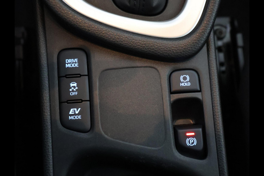 Toyota Yaris 1.5 Hybrid 115 BUSINESS BLACK GARANTIE TOT 7-2032 CARPLAY NAVIGATIE. CAMERA. ADAPTIEVE CRUISE. STUUR/STOELVERW.