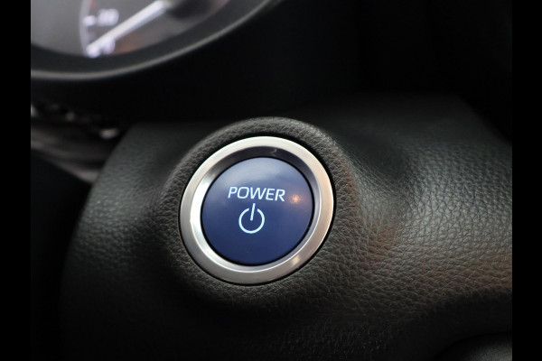 Toyota Yaris 1.5 Hybrid 115 BUSINESS BLACK GARANTIE TOT 7-2032 CARPLAY NAVIGATIE. CAMERA. ADAPTIEVE CRUISE. STUUR/STOELVERW.