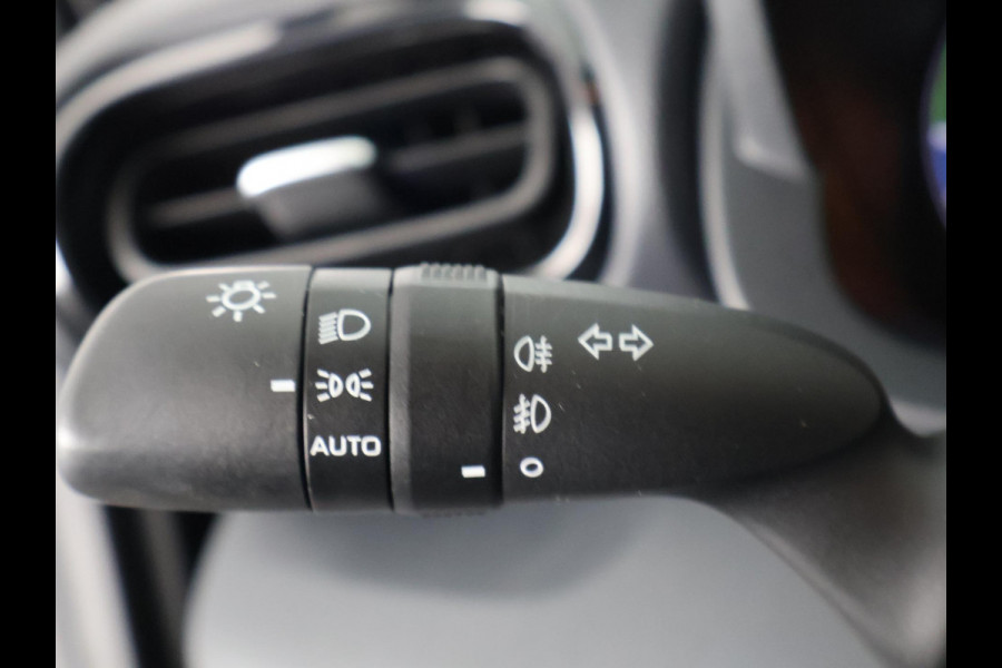 Toyota Yaris 1.5 Hybrid 115 BUSINESS BLACK GARANTIE TOT 7-2032 CARPLAY NAVIGATIE. CAMERA. ADAPTIEVE CRUISE. STUUR/STOELVERW.