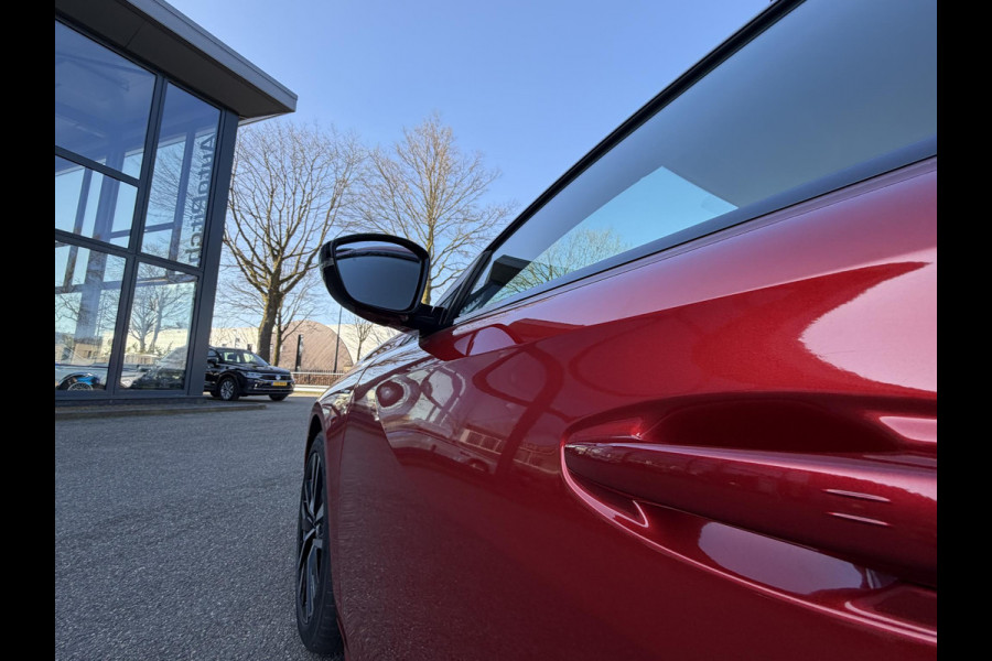 Peugeot 508 SW 1.6 HYbrid GT Pack Business VAN € 28.900,- VOOR € 25.877,- UW LENTEVOORDEEL: € 3.023,-! | FULL OPTIONS | ADAPTIEVE CRUISE CONTROL | FOCAL AUDIO | 360 CAMERA | STOELVERWARMING | DEALER ONDERHOUDEN | ELEKTRISCHE KOFFERBAK | RIJKLAAR MET 12 MND BOVAG GARANTIE |