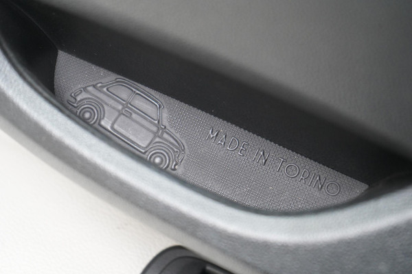 Fiat 500 La Prima 42 kWh | SoH 94,9% | Panoramadak | Leder | Navigatie | Carplay | Lm velgen | Blind-Spot