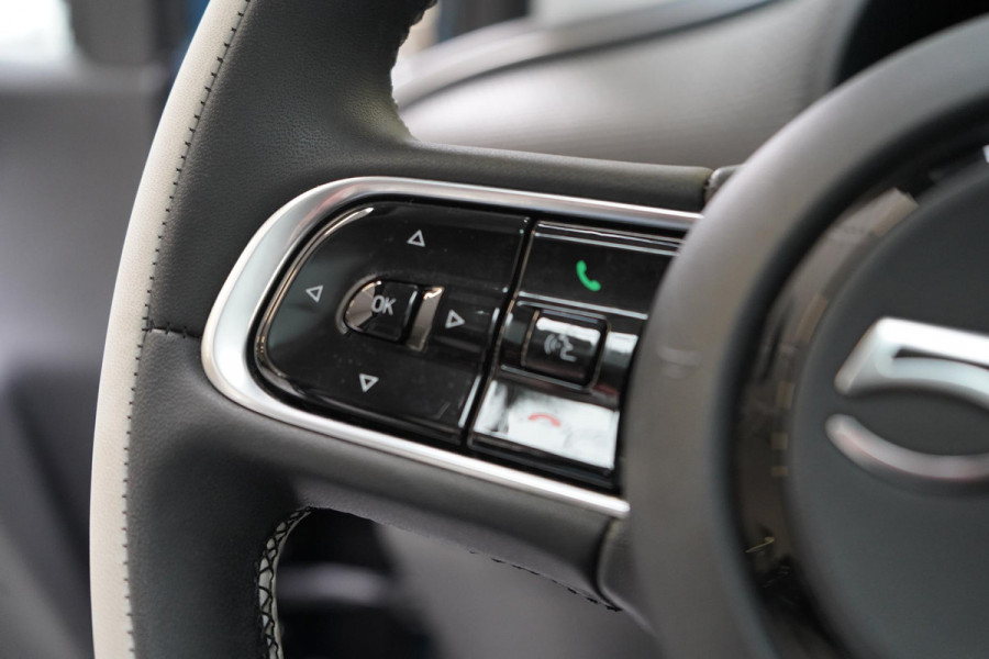 Fiat 500 La Prima 42 kWh | SoH 94,9% | Panoramadak | Leder | Navigatie | Carplay | Lm velgen | Blind-Spot