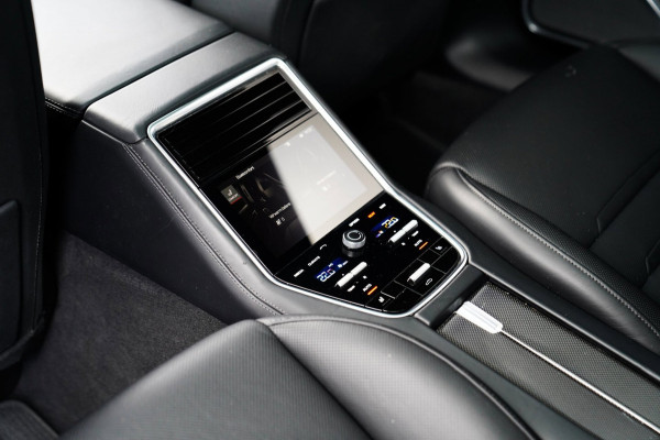 Porsche Panamera 4.0 Turbo S E-Hybrid | Achterbank verwarmd | Stoelverkoeling | Sport Chrono| Panorama Dak | Carbon | Burmester