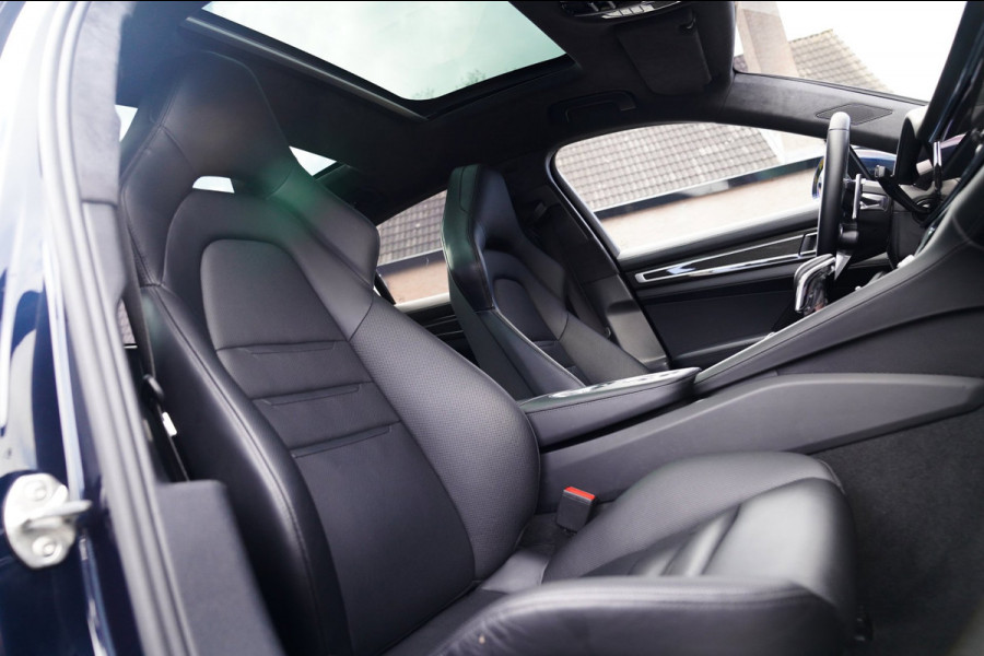 Porsche Panamera 4.0 Turbo S E-Hybrid | Achterbank verwarmd | Stoelverkoeling | Sport Chrono| Panorama Dak | Carbon | Burmester