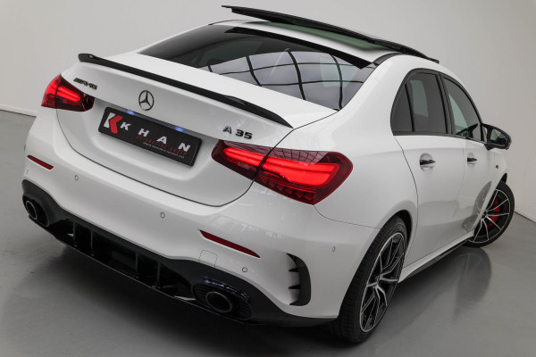 Mercedes-Benz A-Klasse AMG 35 4MATIC |Bomvoll!|Pano|Kuipstoelen|360Camera|HUD|Memory|ACC|Dodehoek|