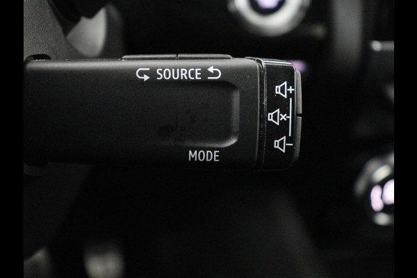 Renault Arkana 1.3 TCe 140 | Leder | Stoel & Stuurverwarming | Adaptive Cruise | Camera | Sfeerverlichting | Carplay | Bose