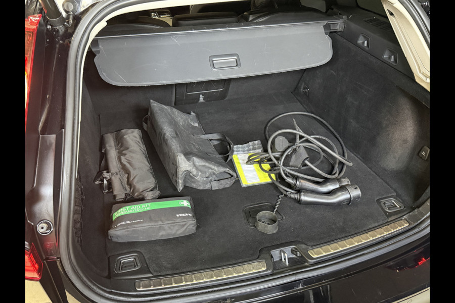 Volvo V60 2.0 T6 Recharge AWD Business Pro | Harman Kardon | Stoel/Stuurverwarming | Keyless | Trekhaak | Leder