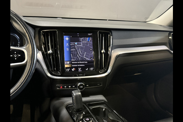 Volvo V60 2.0 T6 Recharge AWD Business Pro | Harman Kardon | Stoel/Stuurverwarming | Keyless | Trekhaak | Leder