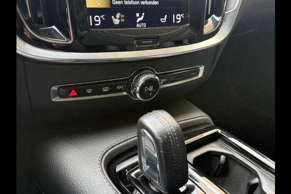 Volvo V60 2.0 T6 Recharge AWD Business Pro | Harman Kardon | Stoel/Stuurverwarming | Keyless | Trekhaak | Leder