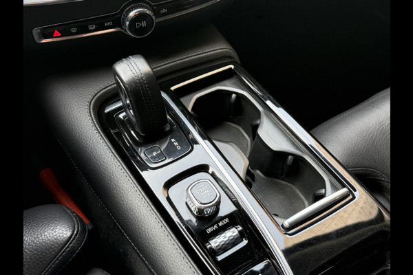 Volvo V60 2.0 T6 Recharge AWD Business Pro | Harman Kardon | Stoel/Stuurverwarming | Keyless | Trekhaak | Leder