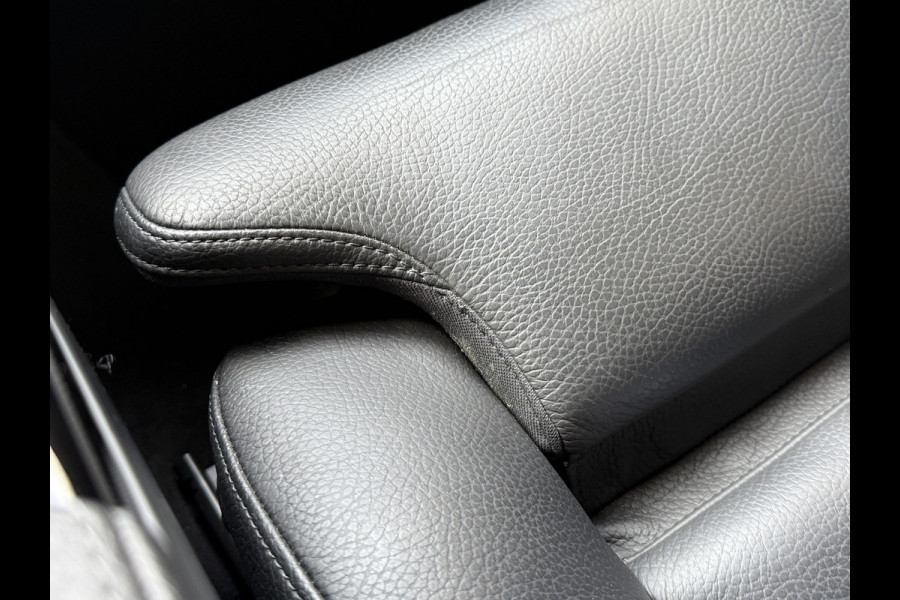 Volvo V60 2.0 T6 Recharge AWD Business Pro | Harman Kardon | Stoel/Stuurverwarming | Keyless | Trekhaak | Leder