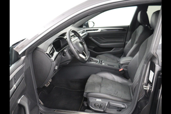 Volkswagen Arteon 1.4 TSI eHybrid R-Line Business+ | Trekhaak | LED | Stoel & stuurverwarming | Camera | Adaptive cruise | Carplay | Alcantara