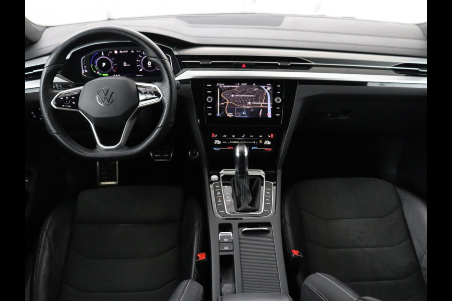Volkswagen Arteon 1.4 TSI eHybrid R-Line Business+ | Trekhaak | LED | Stoel & stuurverwarming | Camera | Adaptive cruise | Carplay | Alcantara