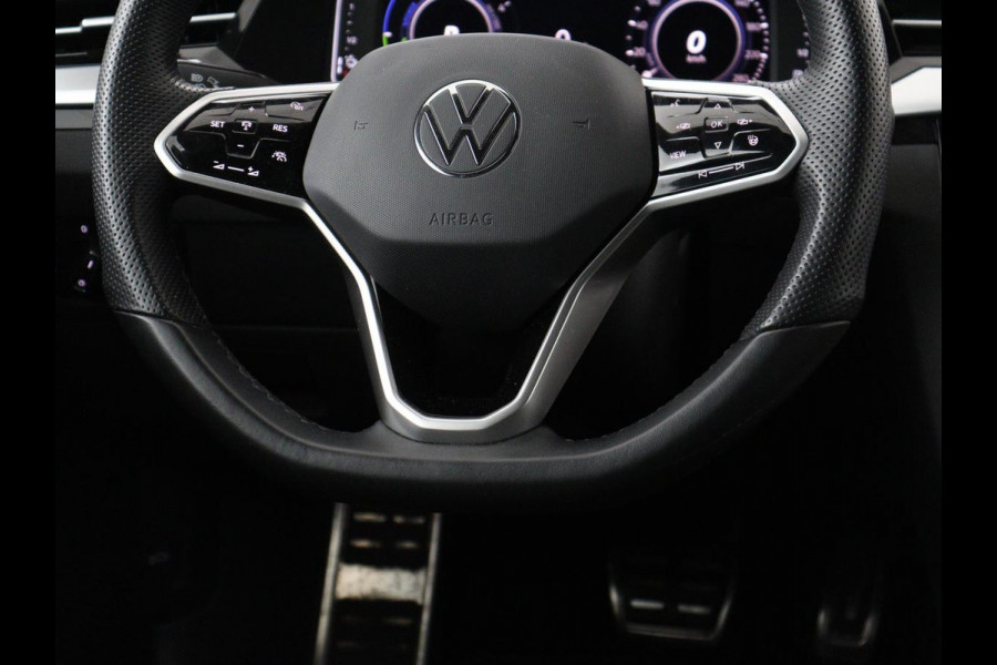 Volkswagen Arteon 1.4 TSI eHybrid R-Line Business+ | Trekhaak | LED | Stoel & stuurverwarming | Camera | Adaptive cruise | Carplay | Alcantara