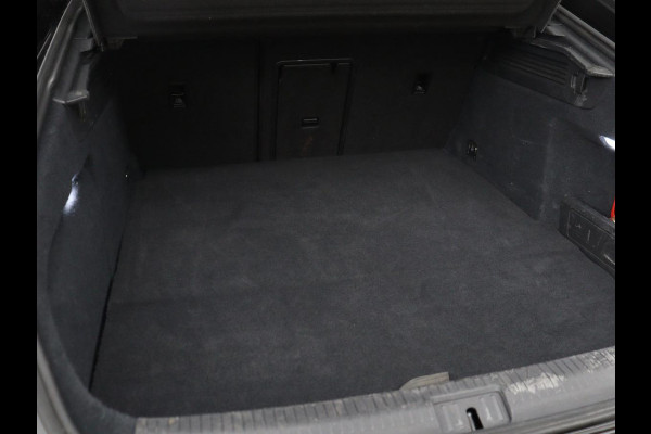 Volkswagen Arteon 1.4 TSI eHybrid R-Line Business+ | Trekhaak | LED | Stoel & stuurverwarming | Camera | Adaptive cruise | Carplay | Alcantara